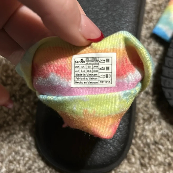 Sanuk Sandals - Picture 3 of 3